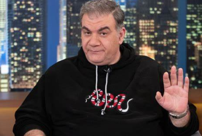 Η επιστροφή του Δημήτρη Σταρόβα στο θέατρο μετά το εγκεφαλικό επεισόδιο που πέρασε